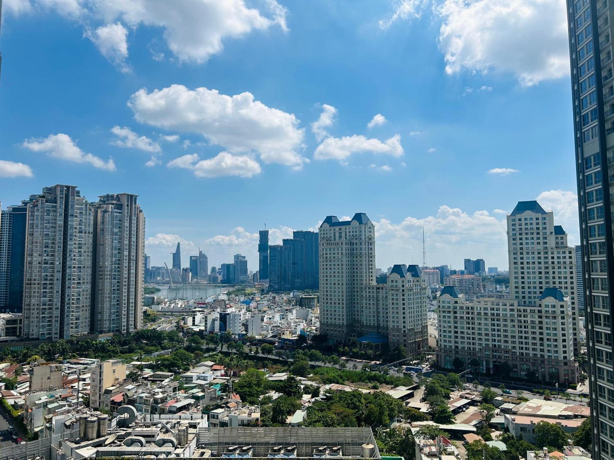 Luxhomes Saigon - Vinhomes Central Park Bandar Ho Chi Minh Luaran gambar